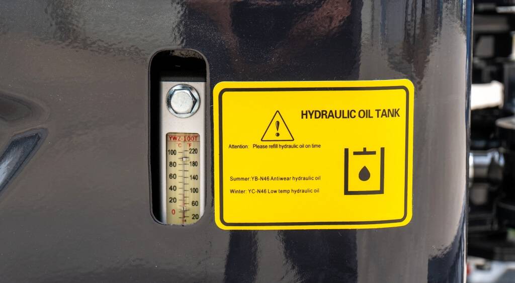 18 FLEX PRO 1.8 Ton Mini Excavator