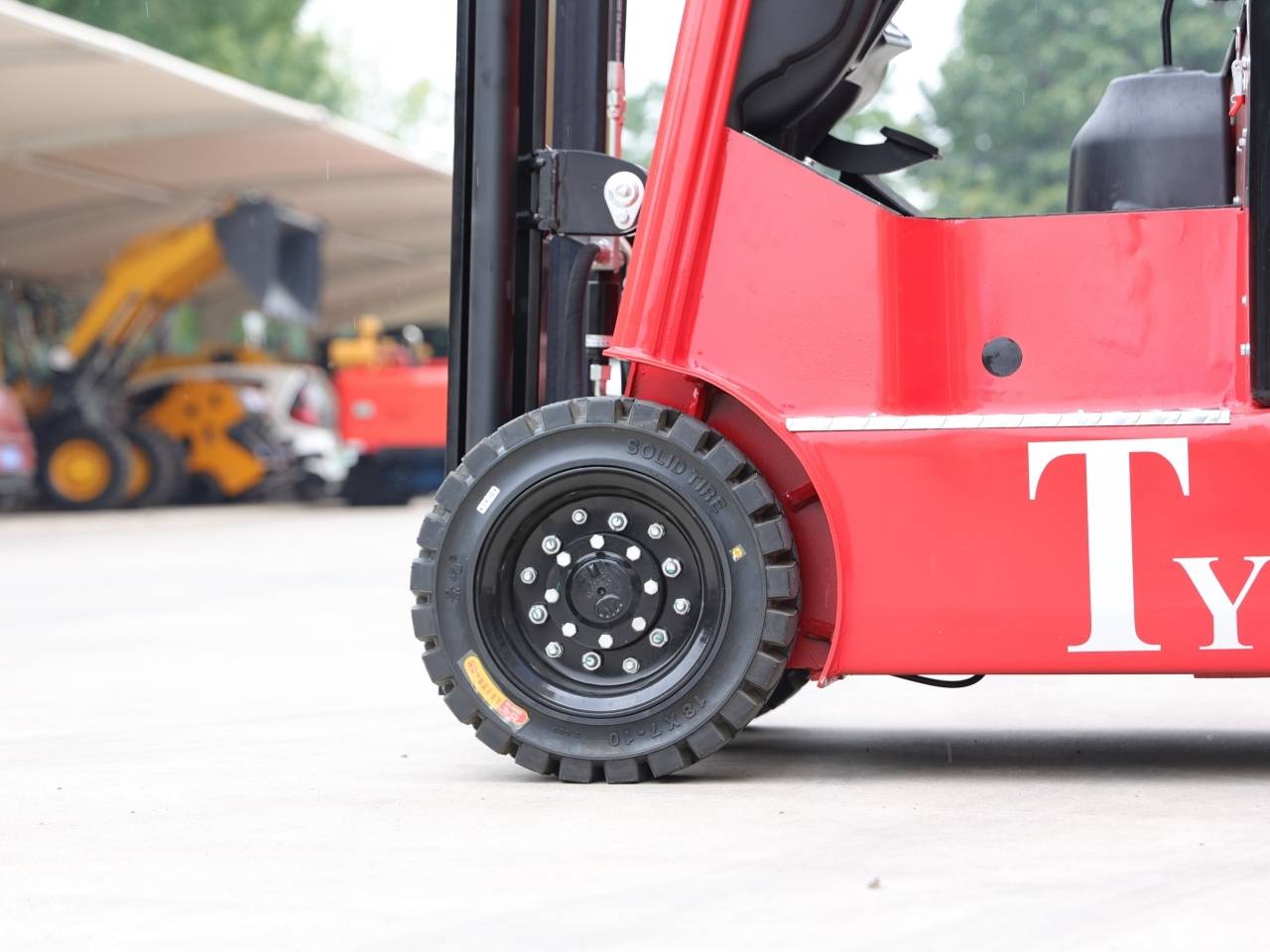 2024 TYPHON 2 Ton Rated Capacity Electric Forklift Lifter Lift Truck USA - Image 7