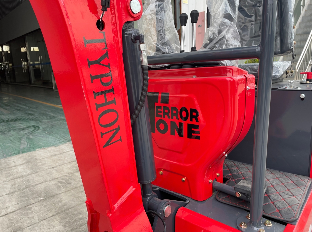 TYPHON TERROR ONE STORM 1 Ton Mini Excavator Trench Digger with hydraulic oil cooler Canopy & Wide Bucket - Image 12