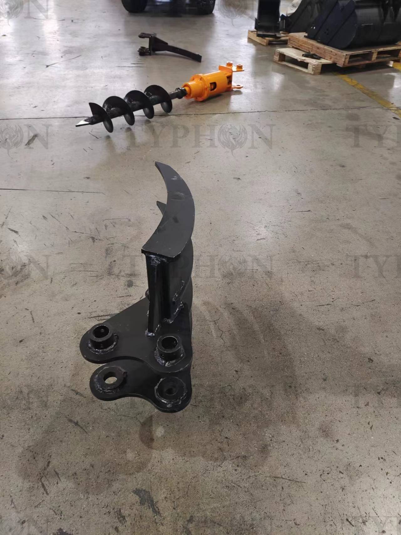 Mini Excavator Attachment Rake 22" Wide TYPHON Attachments For 2-3.5 ton Diggers - Image 2