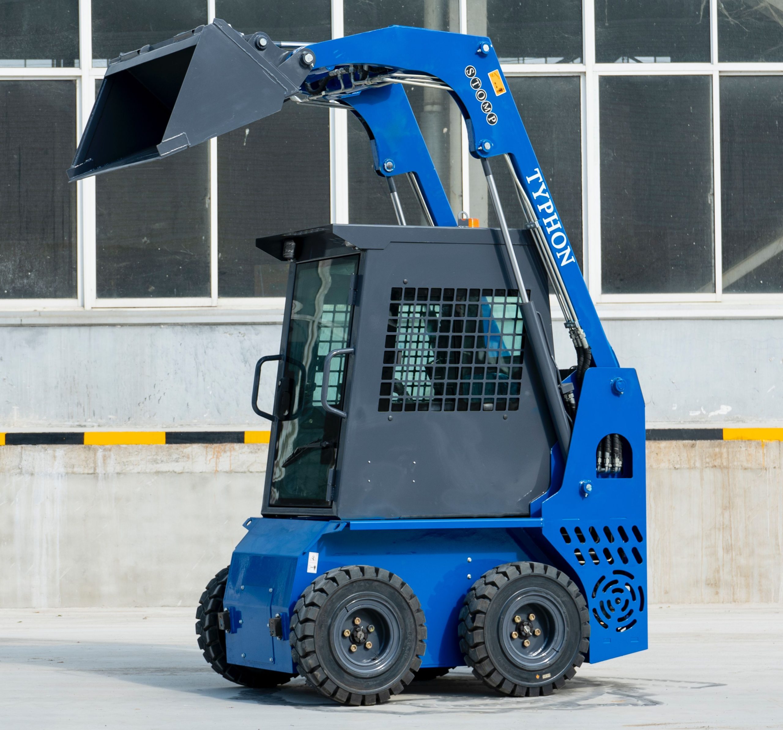 Brand New TYPHON STOMP Mini Skid Steer Kubota D1105 Diesel EPA Engine USA - Image 9