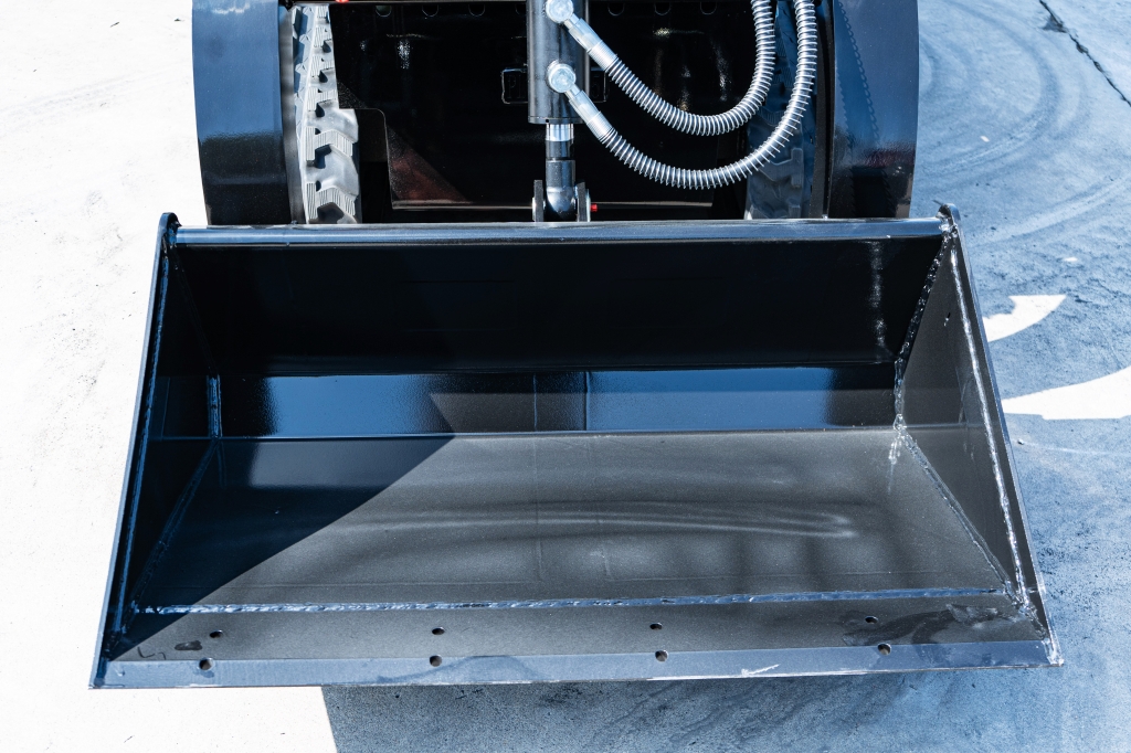 Brand New TYPHON STOMP X1300 25HP Kubota Diesel Mini Skid Steer Loader - Image 11